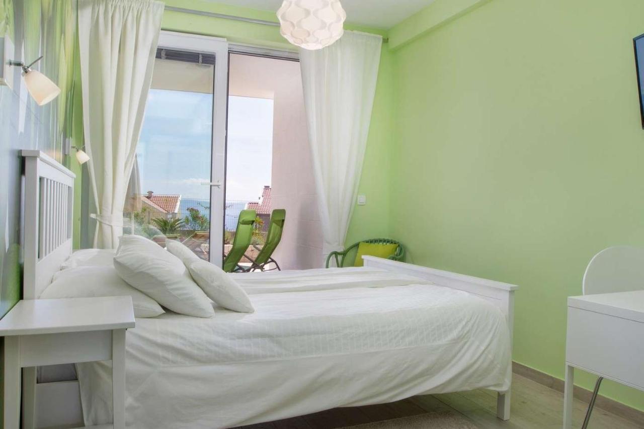 Lux Apartment Sandra Макарска Екстериор снимка